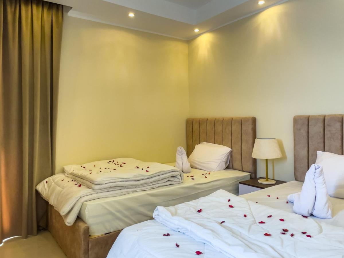 Jumeirah Pyramids View Inn Kafret el-Gabal Exterior foto